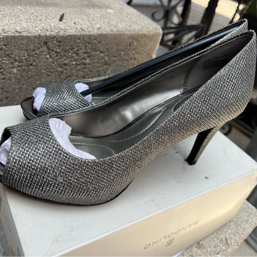 WOMEN HIGH HEEL SHOES SIZE 7.5